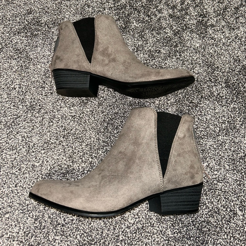 Women’s Spirit slip on booties with low heel